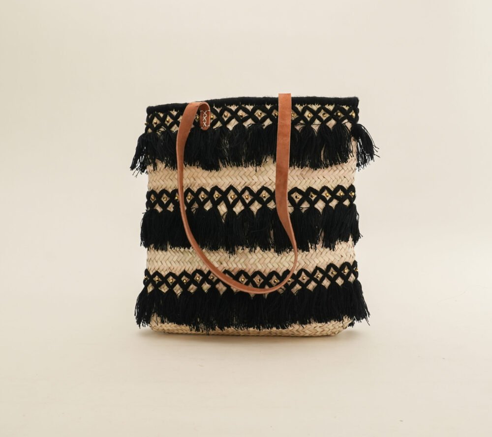 Panier en Feuilles de Palmier avec Franges en Laine et Anses en Cuir – Image 2