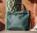 Sac à Bandoulière Tissé – Élégance Artisanale et Raffinement Intemporel