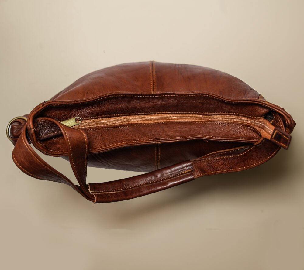 Sac en cuir porté épaule ou à la main – L’élégance de l’artisanat - Image 4