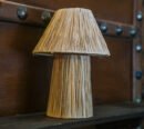 Abat-jour en raphia tissé à la main – Élégance naturelle et artisanale
