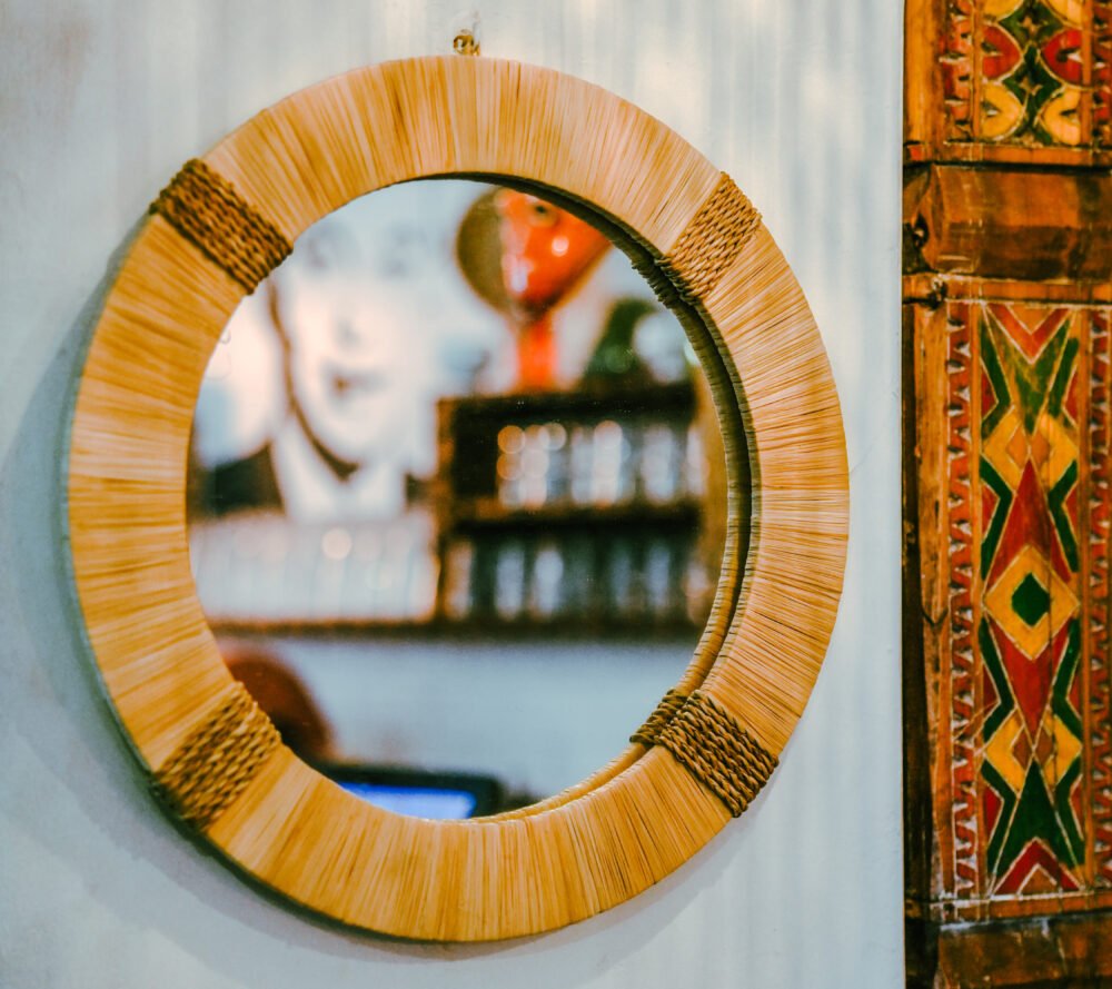 Miroir Rond en Raphia et Fibre de Palmier – Image 3