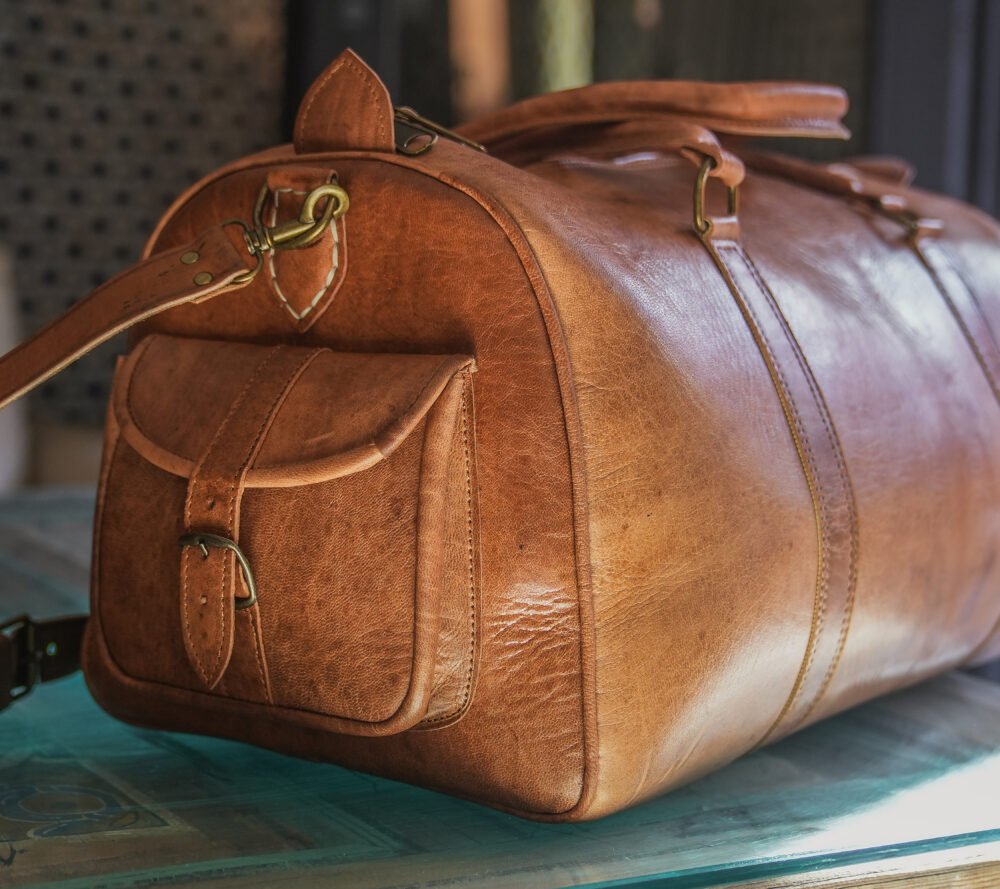 Sac à Voyage en Cuir Naturel – Un Voyage au Cœur de l'Authenticité - Image 3